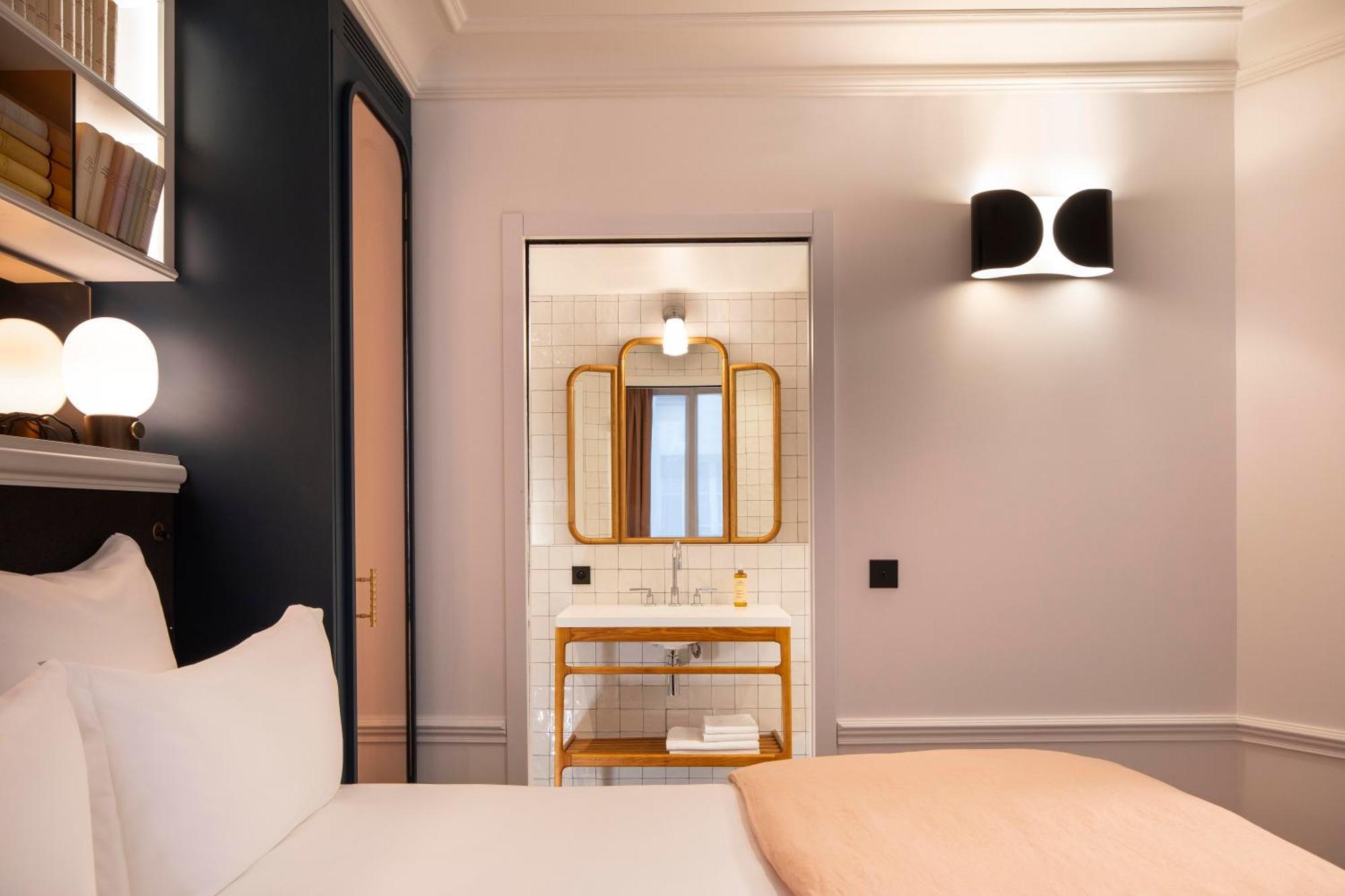 Deluxe Double or Twin Room,1208584093:JPEG